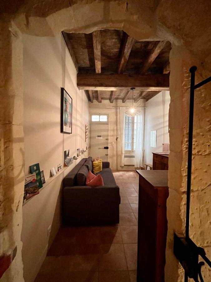 "L'Artistique" Centre Arles Fondation Van Gogh מראה חיצוני תמונה